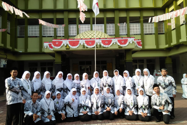 Dewan Guru SDI Assalam Joglo